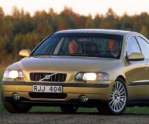 Volvo S60: безопасность и комфорт на дороге